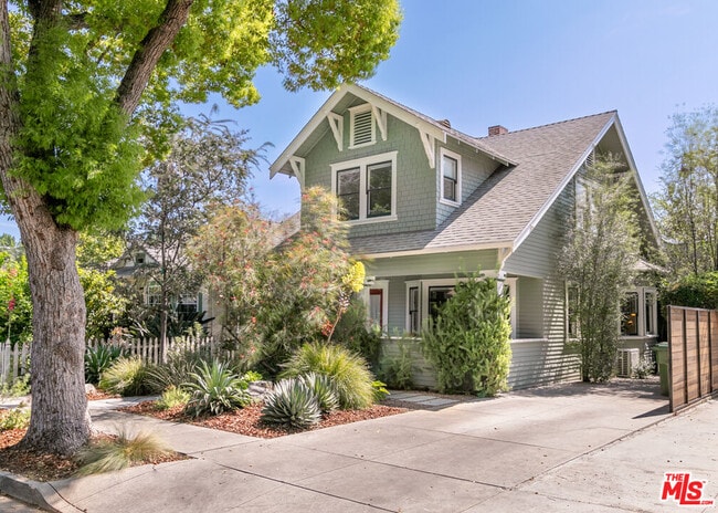 Building Photo - 5676 Hub St