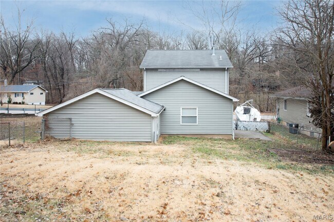 Building Photo - 14 Jefferson Ave