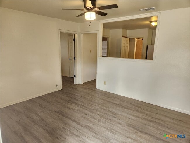 Building Photo - 1802 Avenue H D Ave