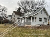 Building Photo - 903 10th St N