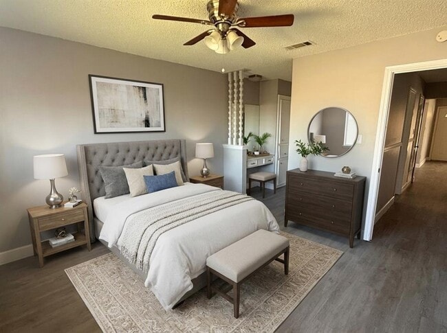 Building Photo - 9906 Randall Dr