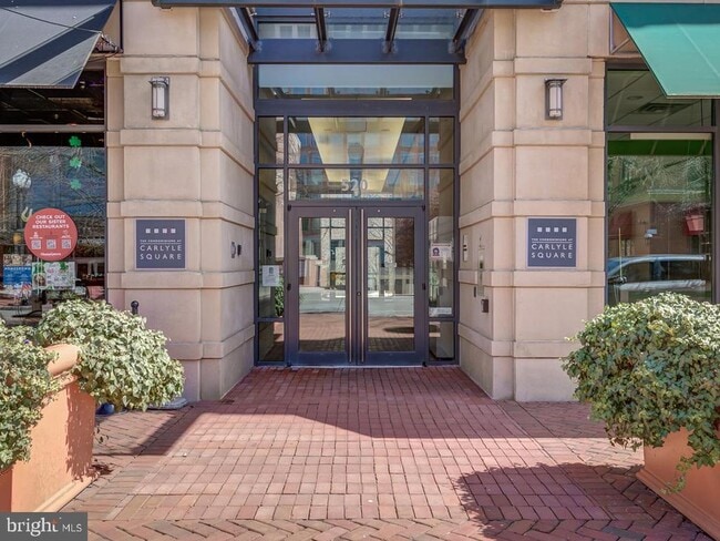 Building Photo - 520 John Carlyle St