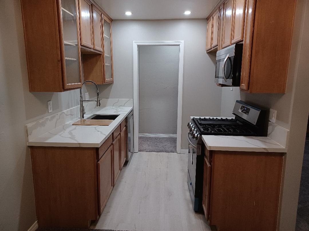 Kitchen - 1440 Lambert W Rd