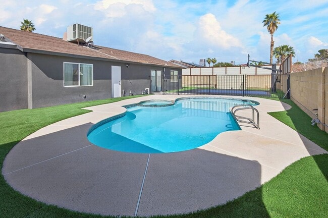 Building Photo - NEWLY RENOVATED SINGLE-STORY HOME LOCATED IN LAS VEGAS
