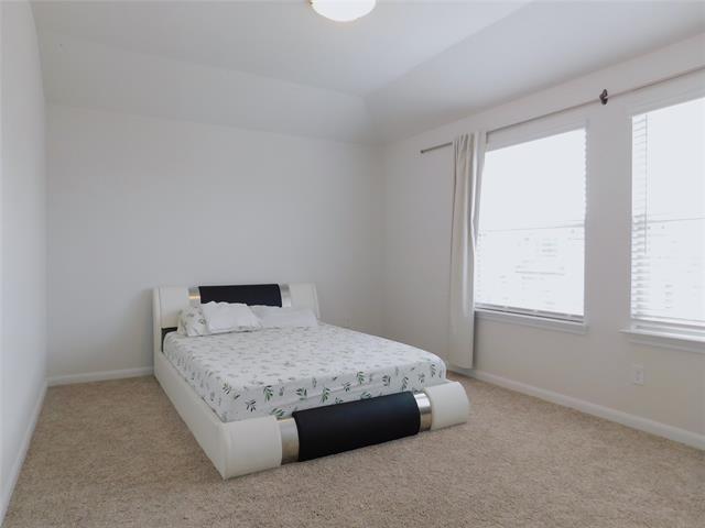 Building Photo - 1111 Saddle Ridge Dr