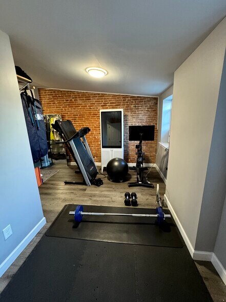 Building Photo - 515 Mosher St