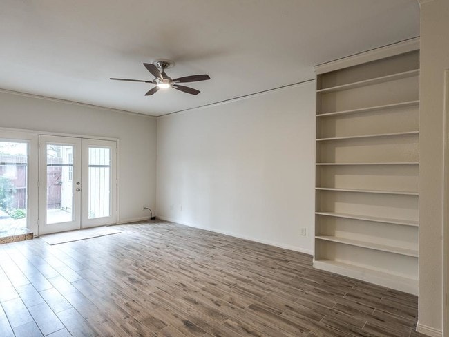 Building Photo - 14703 Barryknoll Ln