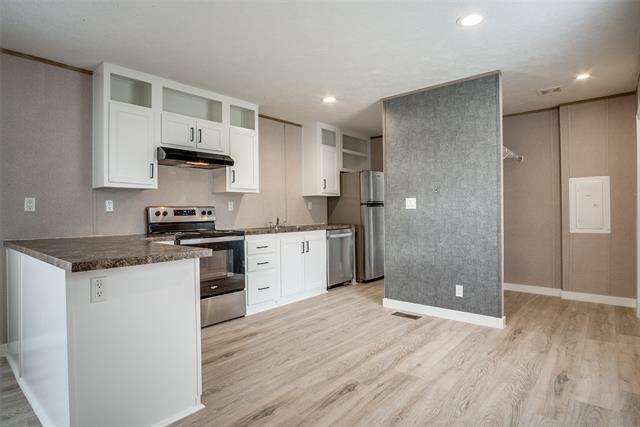 Building Photo - 706 Hedgerow Trail