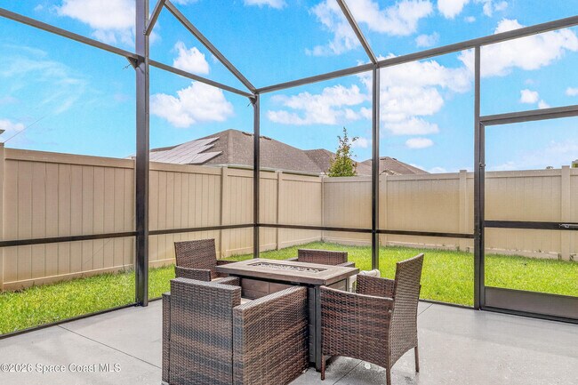 Building Photo - 6691 Cameo Dr