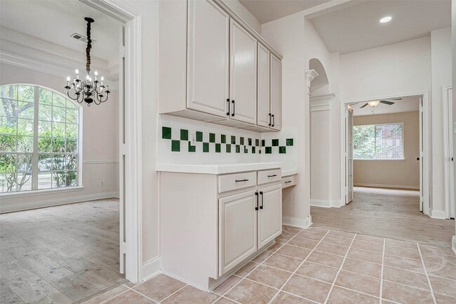 Building Photo - 10615 Indian Paintbrush Ln