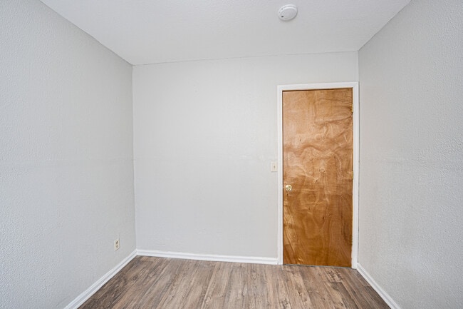 Building Photo - 1209 Gage St