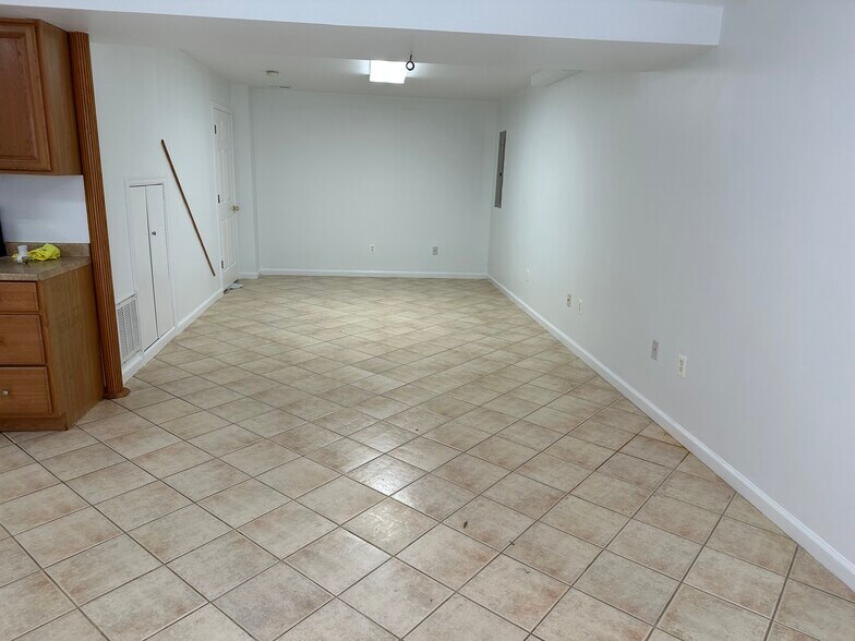 Building Photo - 35352 Gosling Ln