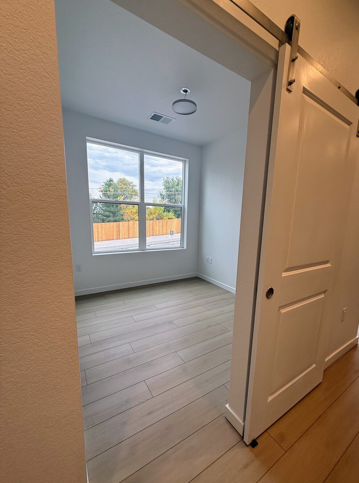 Building Photo - 1650 Sheridan Blvd