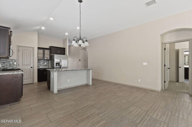 Building Photo - 14916 Tierra Coruna Ave