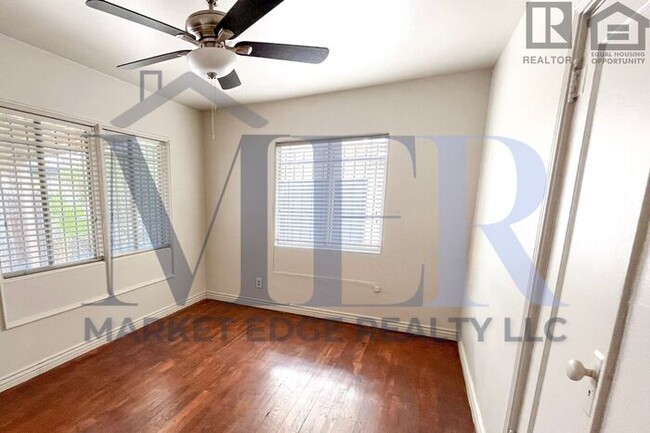 Building Photo - 2Bed/2Bath House at Indian School/7th St! ...