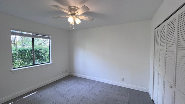 Building Photo - Quiet 2 Bedroom 2 Bath Rental in Beautiful...