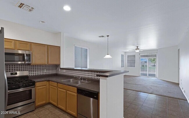 Building Photo - 7326 W Alta Vista Rd