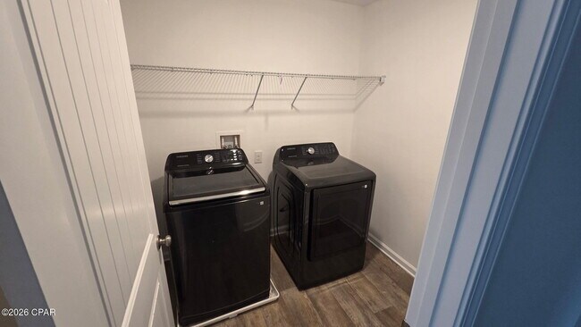 Building Photo - 7147 Hatteras Blvd