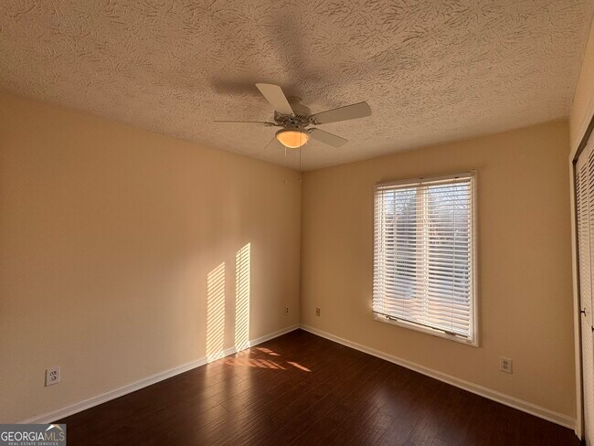 Building Photo - 1717 Wynndowne Trail