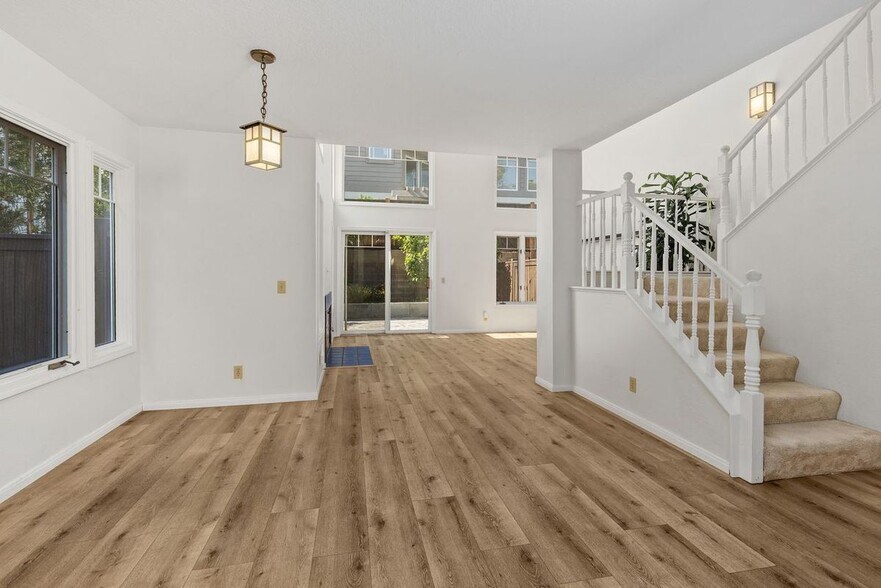 Building Photo - 2871 Ashley Dr