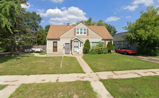 Primary Photo - 7348 W Medford Ave