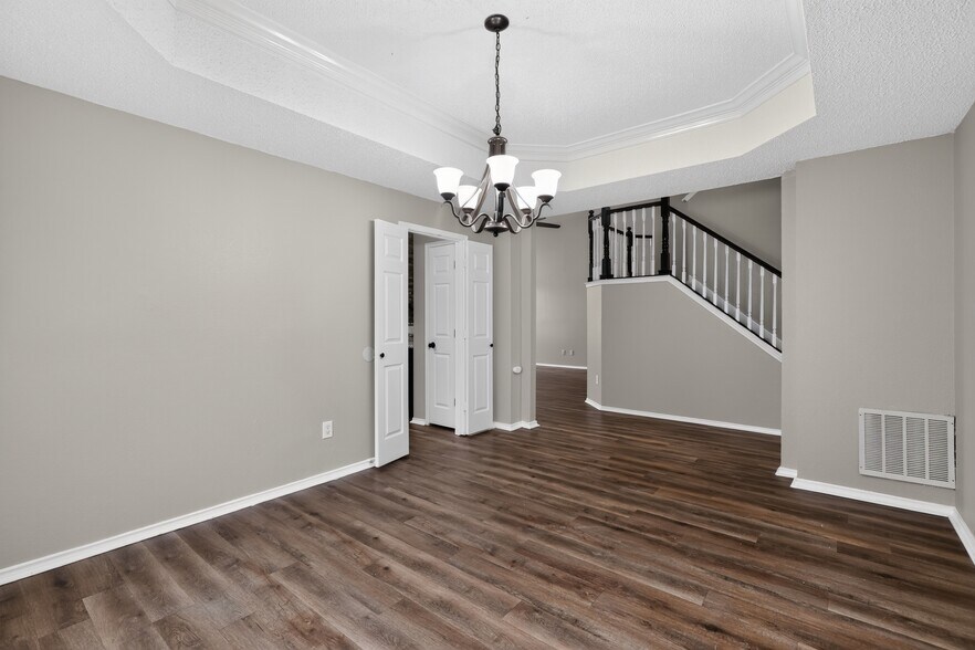 Building Photo - 1624 Ariel Dr