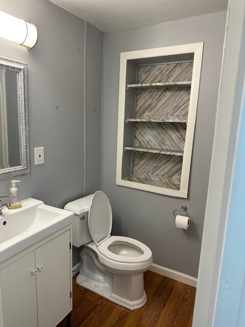 Building Photo - 417 N John St