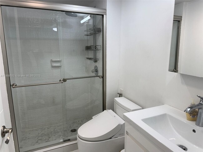 Building Photo - 4301 Collins Ave