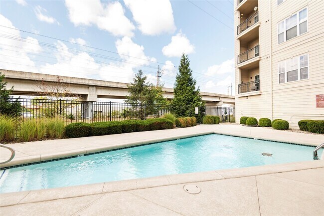 Building Photo - 1270 Strassner Dr
