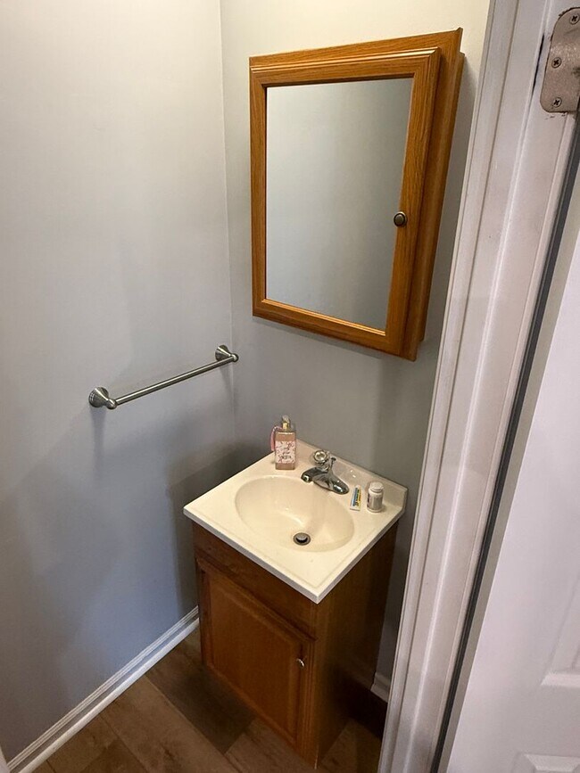 Building Photo - 2 Bed / 1.5 Bath Doylestown Townhome