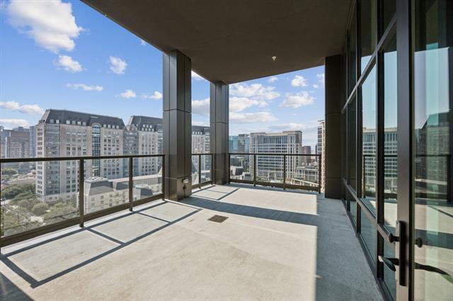 Building Photo - 2620 Maple Ave