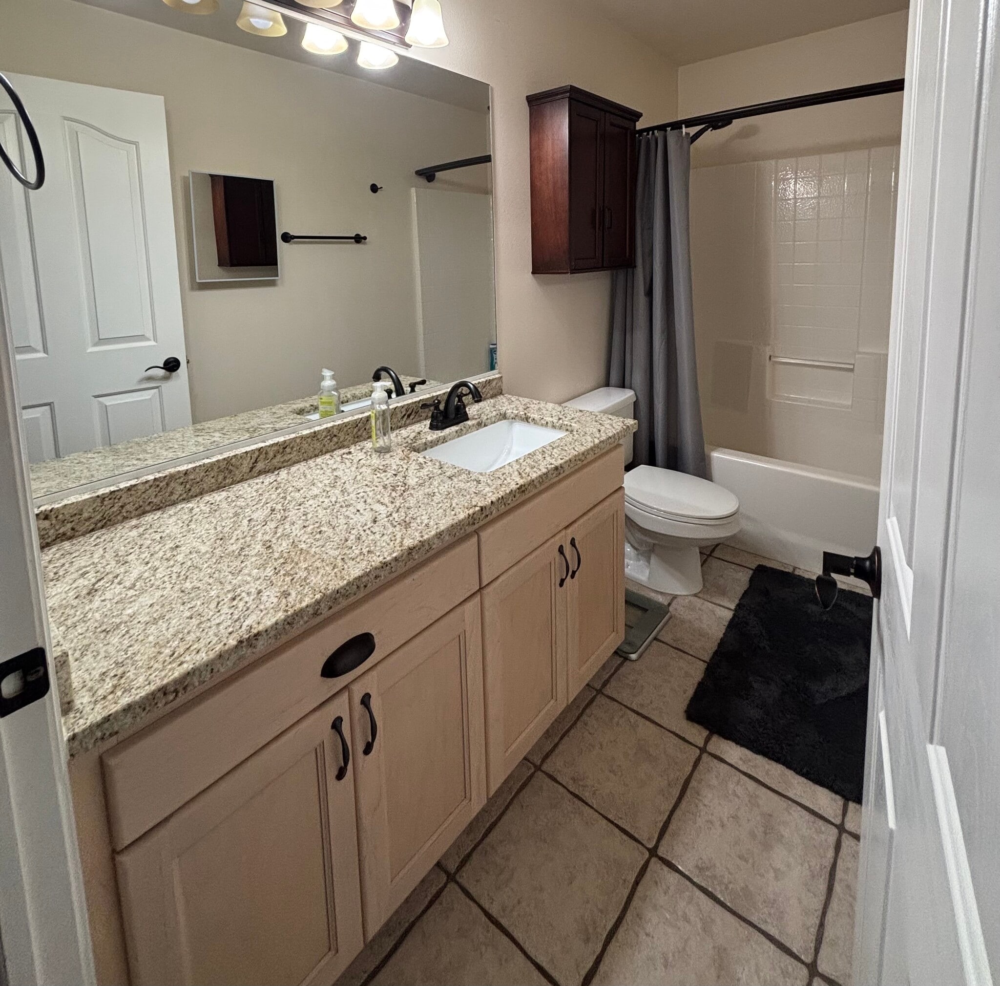 Bathroom #2 - 835 Royal Septor Way