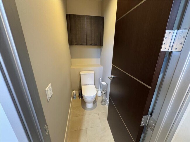 Building Photo - 239 Cosmopolitan Ct