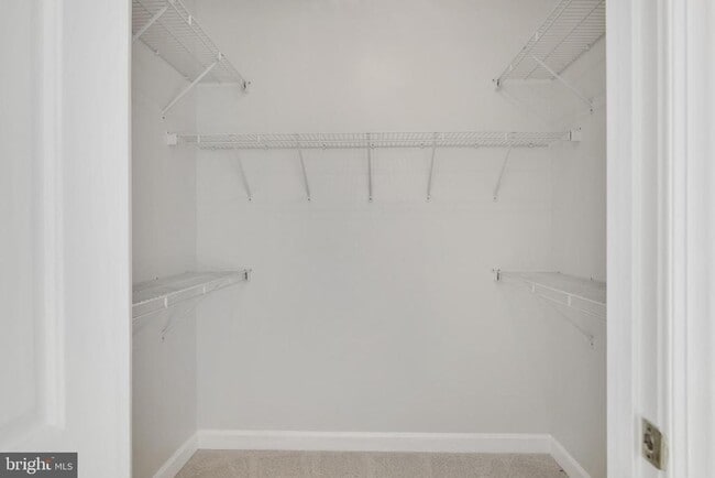 Building Photo - 8416 Churchside Dr