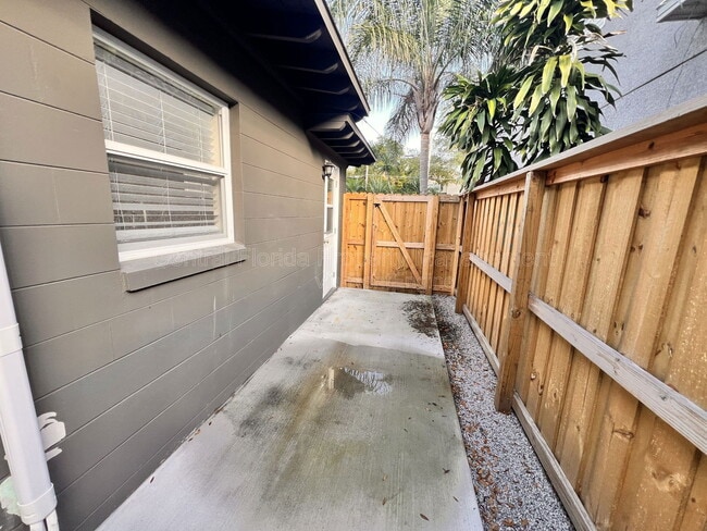 Building Photo - 2408 Formosa Ave