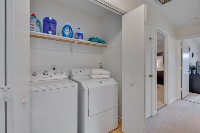 Building Photo - 4408 American Dr