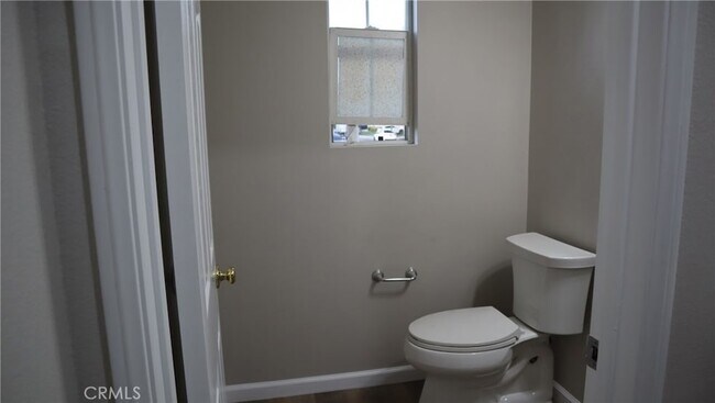 Building Photo - 3722 Almansa Way