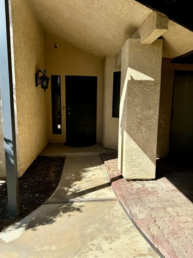 Building Photo - 3650 W Beechwood Ave