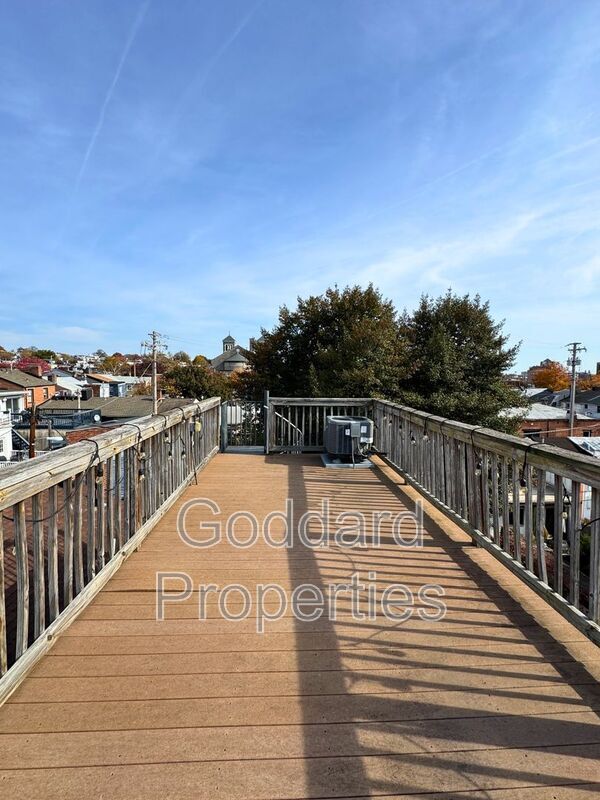 Building Photo - 407 S Wolfe St