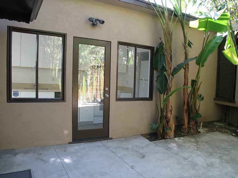 Building Photo - 1646 Preuss Rd