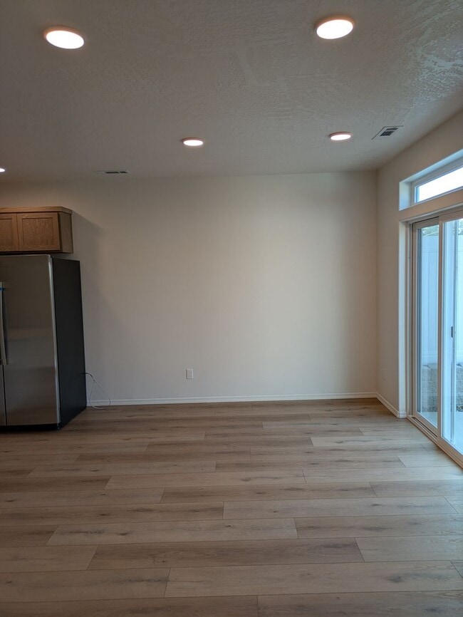Building Photo - 6340 W 36th Pl