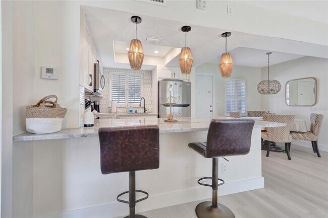 Building Photo - 3755 S School Ave