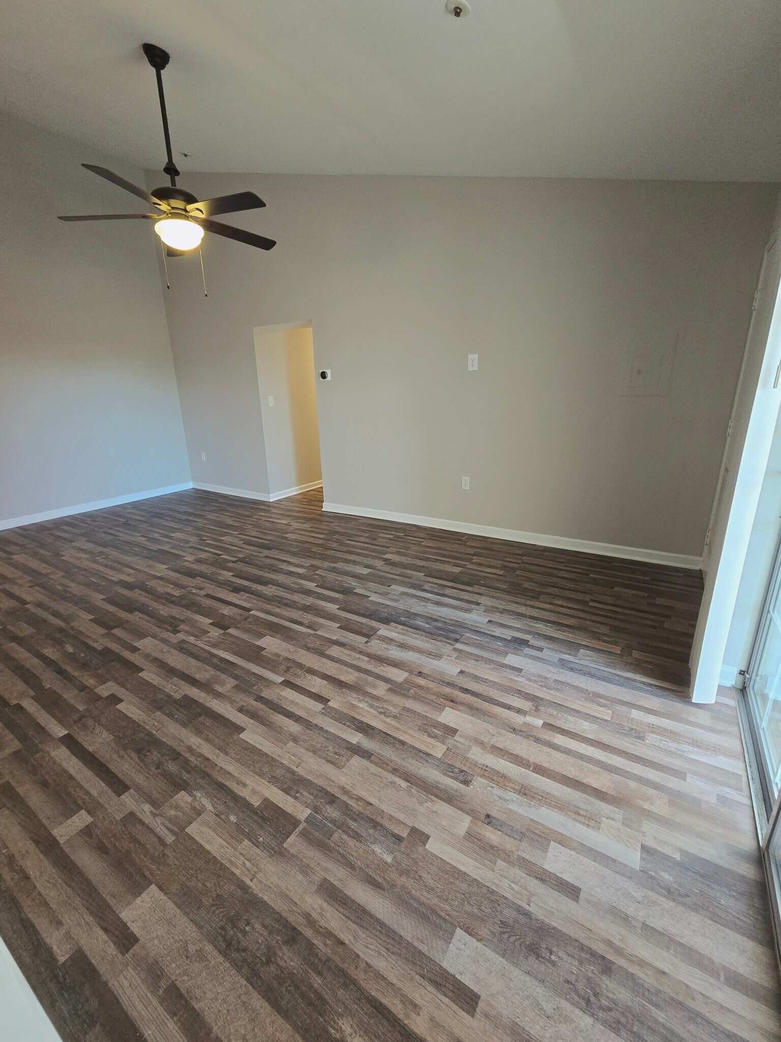 Building Photo - 8388 Montgomery Run Rd