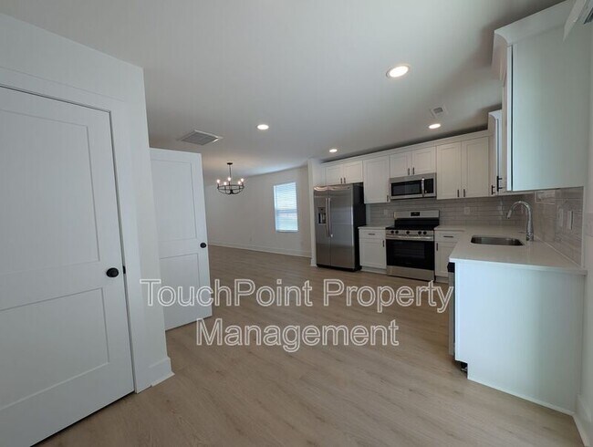 Building Photo - 1413 Arden Ave