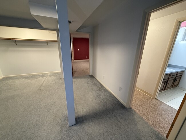 Building Photo - 2004 1st Ave S