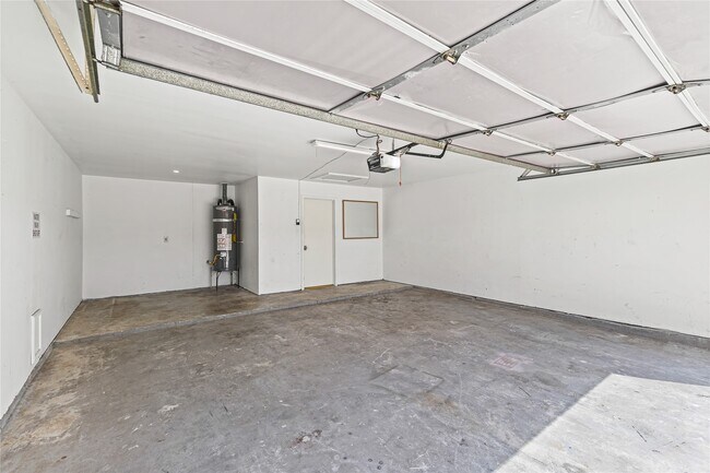 Building Photo - 8406 Windfall Ln