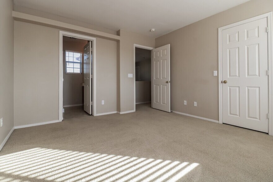 Building Photo - 22553 W Desert Bloom St