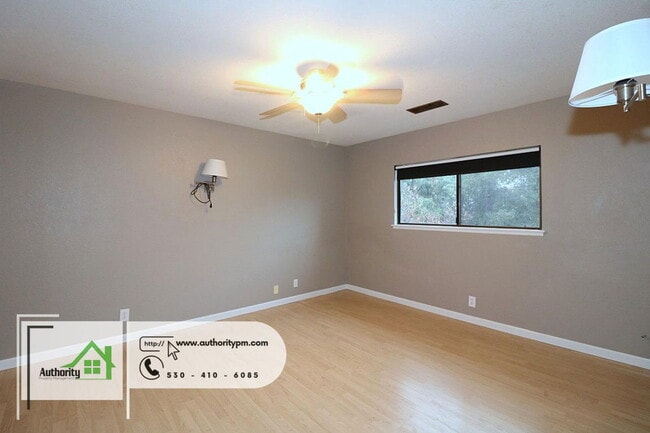 Building Photo - 1232 Hawthorne Ave