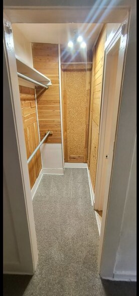 Walk in closet, primary bedroom - 4104 Elledge Dr