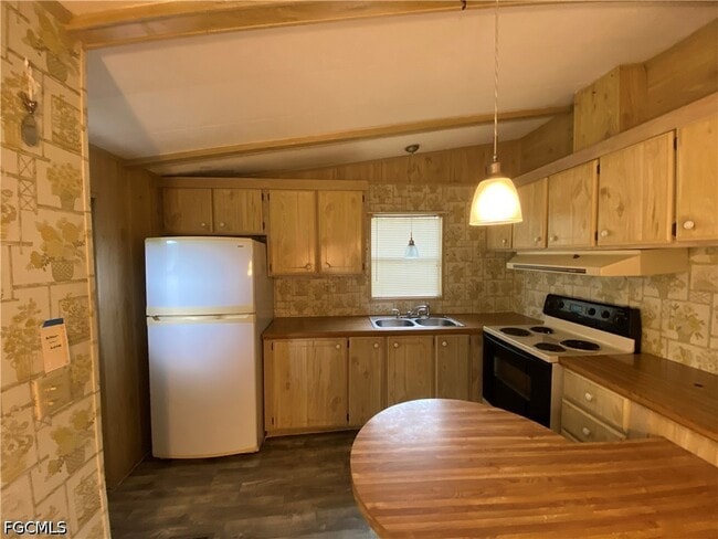 Building Photo - 234 Lamplighter Ln